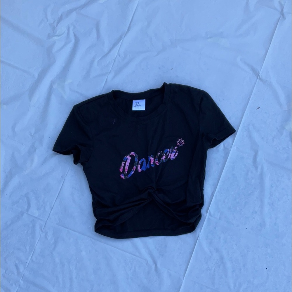 Cropped dance shirt